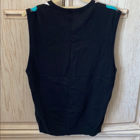 Sweater Vest with Diamond Plaid Design - Picture 4 of 6